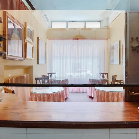 Hotel Meuble Moderno Laveno-Mombello Εξωτερικό φωτογραφία