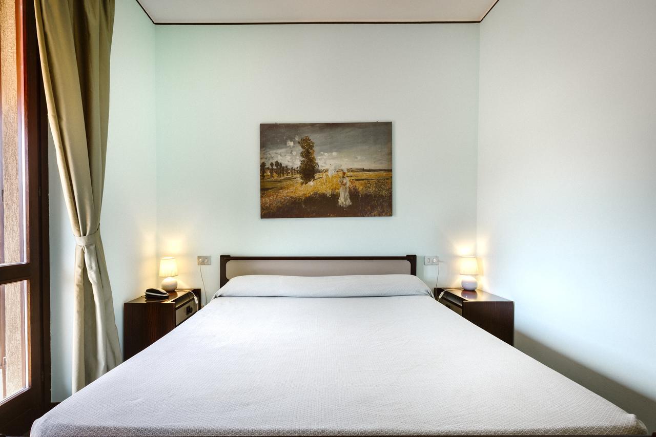 Hotel Meuble Moderno Laveno-Mombello Εξωτερικό φωτογραφία